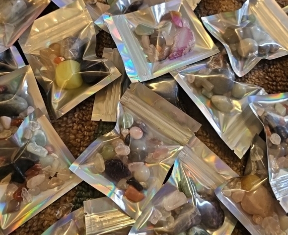 Assorted Gemstone Collection - Picture 3 of 5